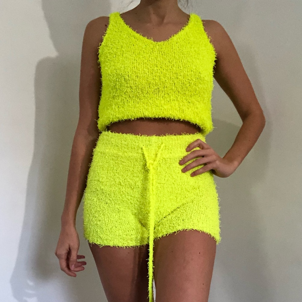 Neon Fuzzy Set